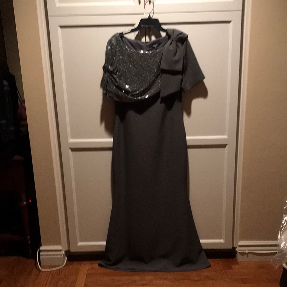Elegant Gray Evening Dress